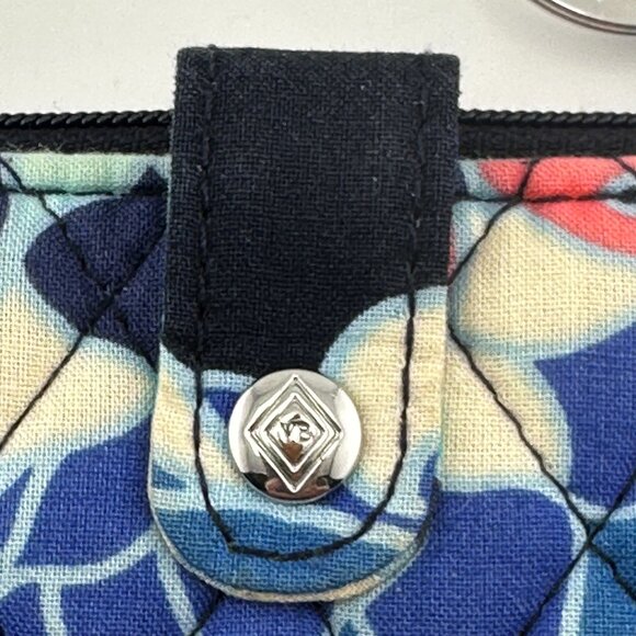 Vera Bradley Quilted Floral Tri-fold Mini Wallet Lanyard Keyring Signed - Picture 12 of 15